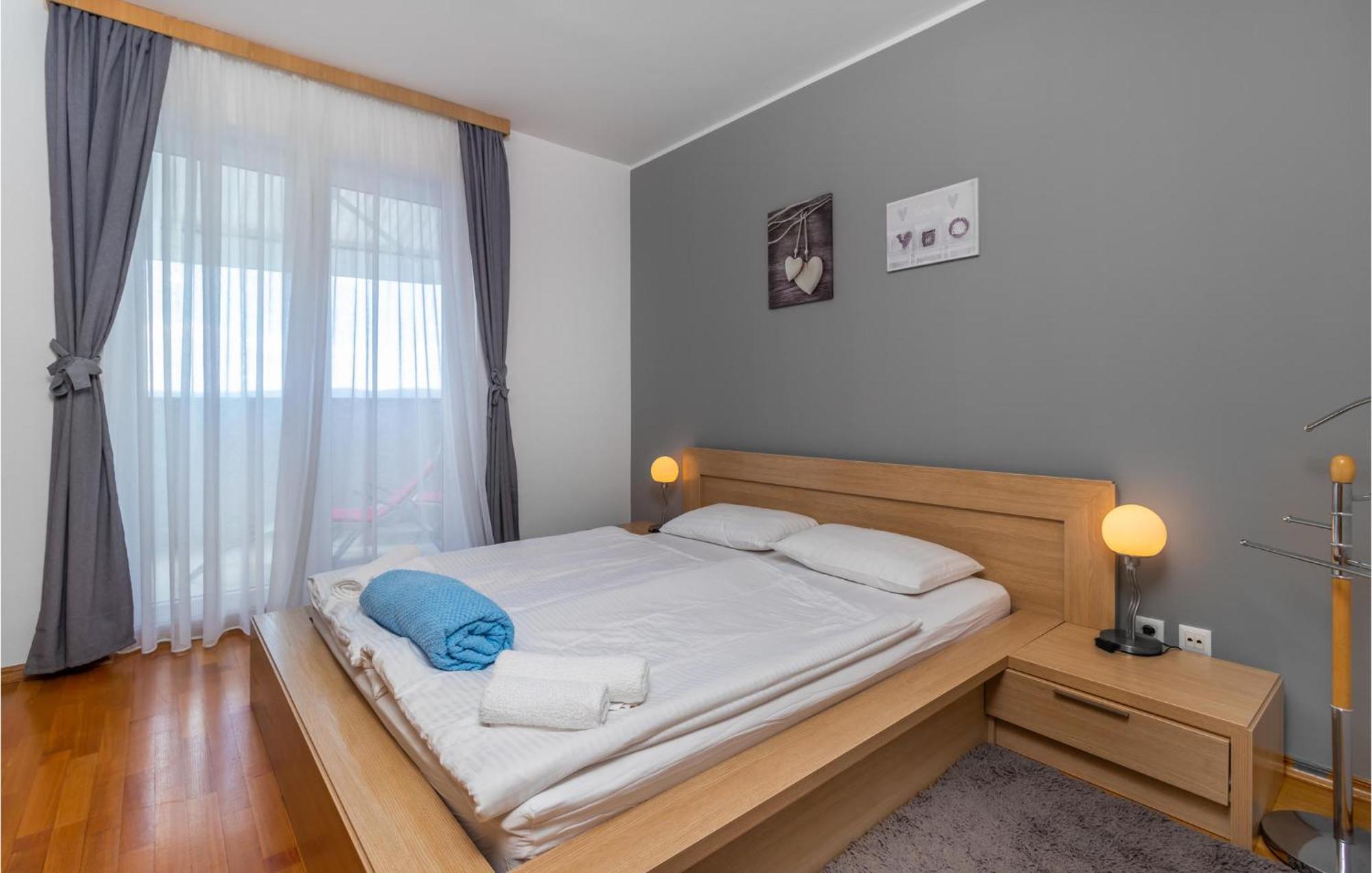 Lovely Apartment In Selce With House Sea View Exteriér fotografie
