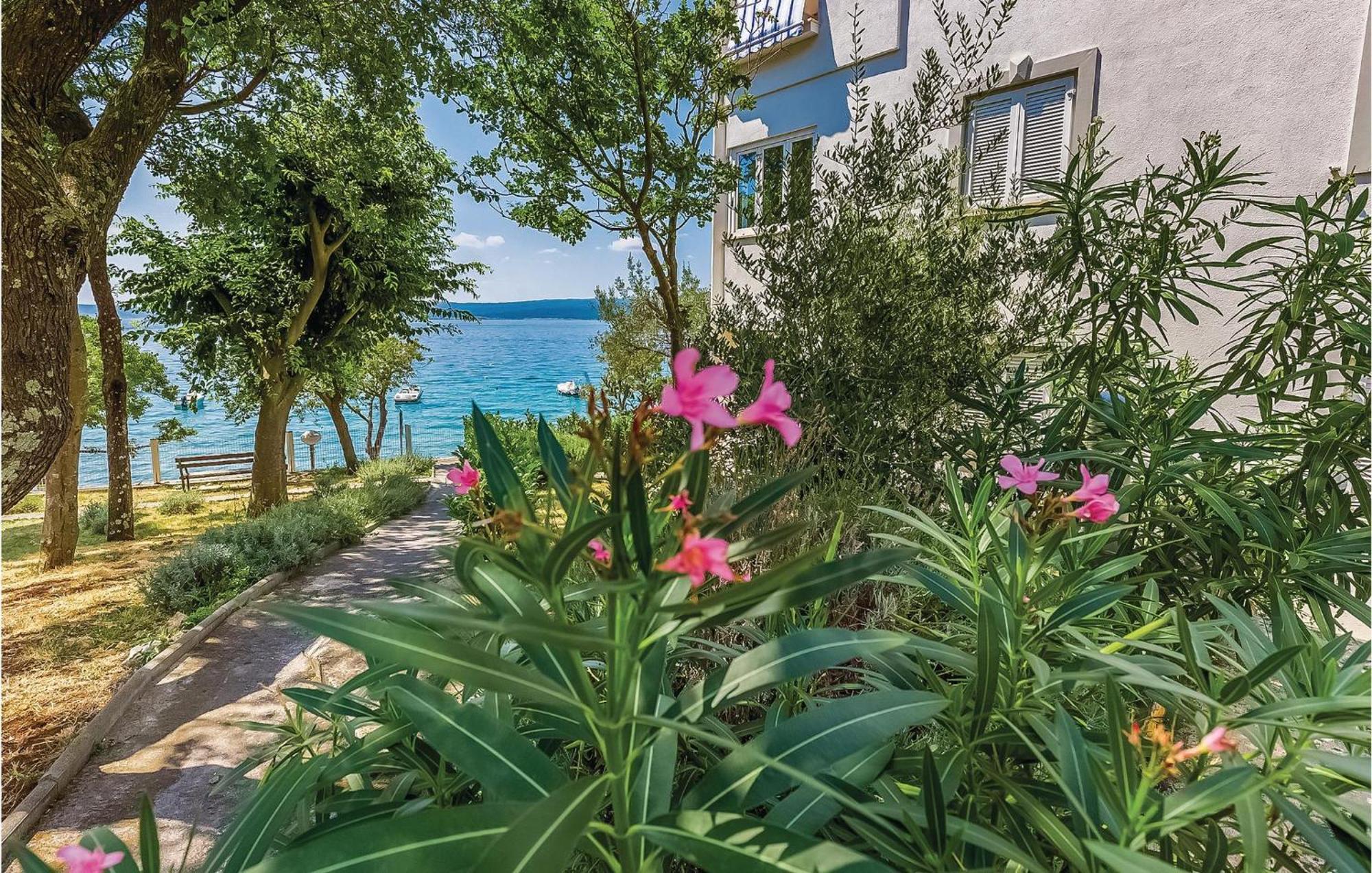 Lovely Apartment In Selce With House Sea View Exteriér fotografie