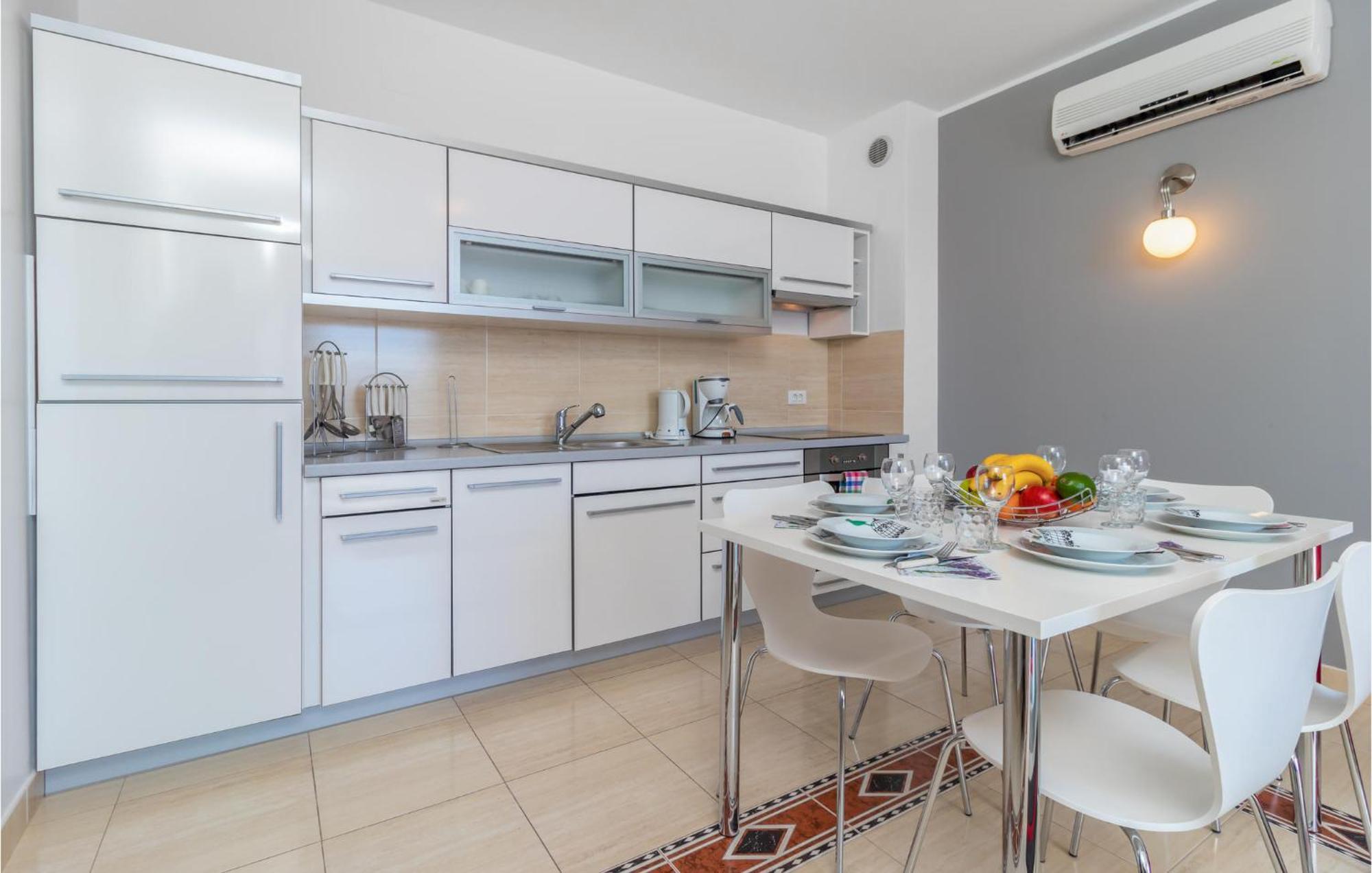 Lovely Apartment In Selce With House Sea View Exteriér fotografie